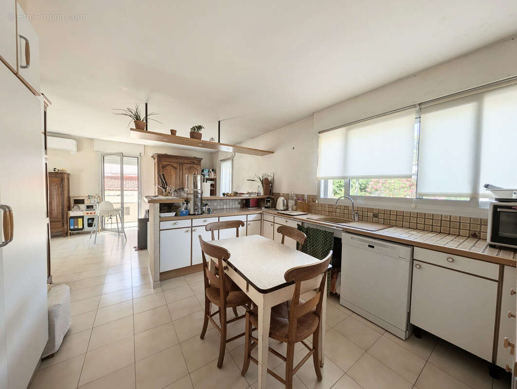 Maison 5 pièces avec extérieur, terrasse et garage GARIGOU - photo 7