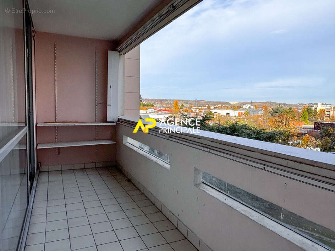 Appartement à SARTROUVILLE