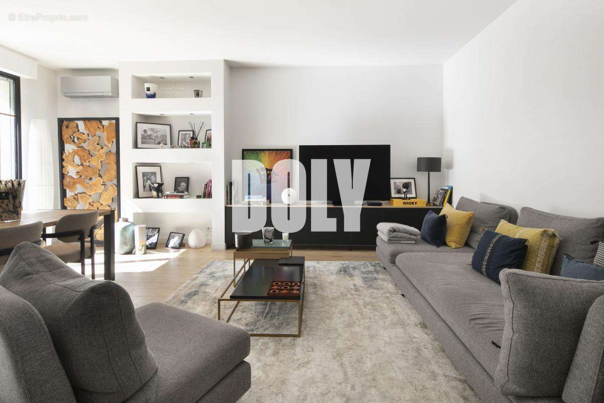 Appartement à LEVALLOIS-PERRET