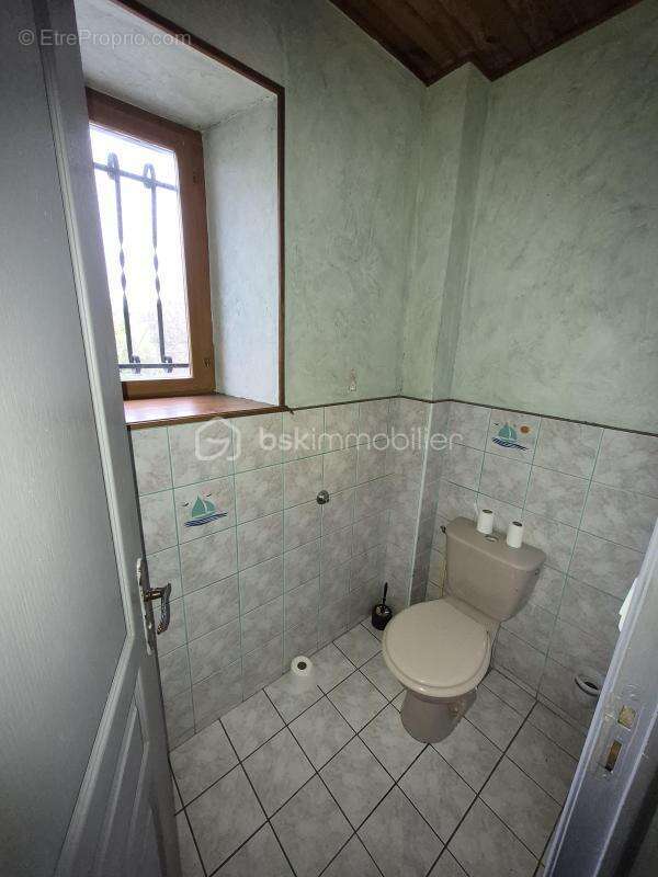 Maison à MARSAC-EN-LIVRADOIS