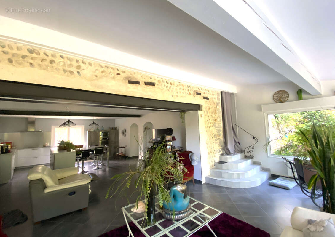 Maison à LORIOL-SUR-DROME