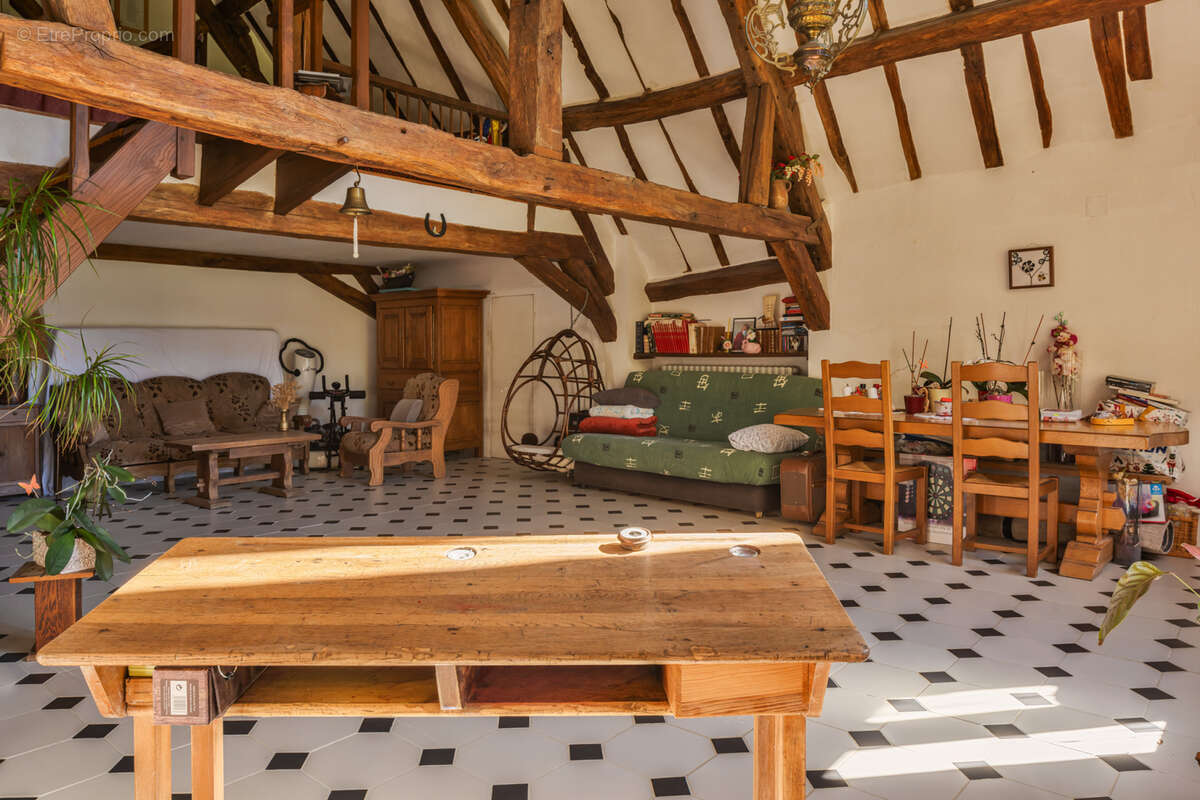 Maison à COSNE-COURS-SUR-LOIRE