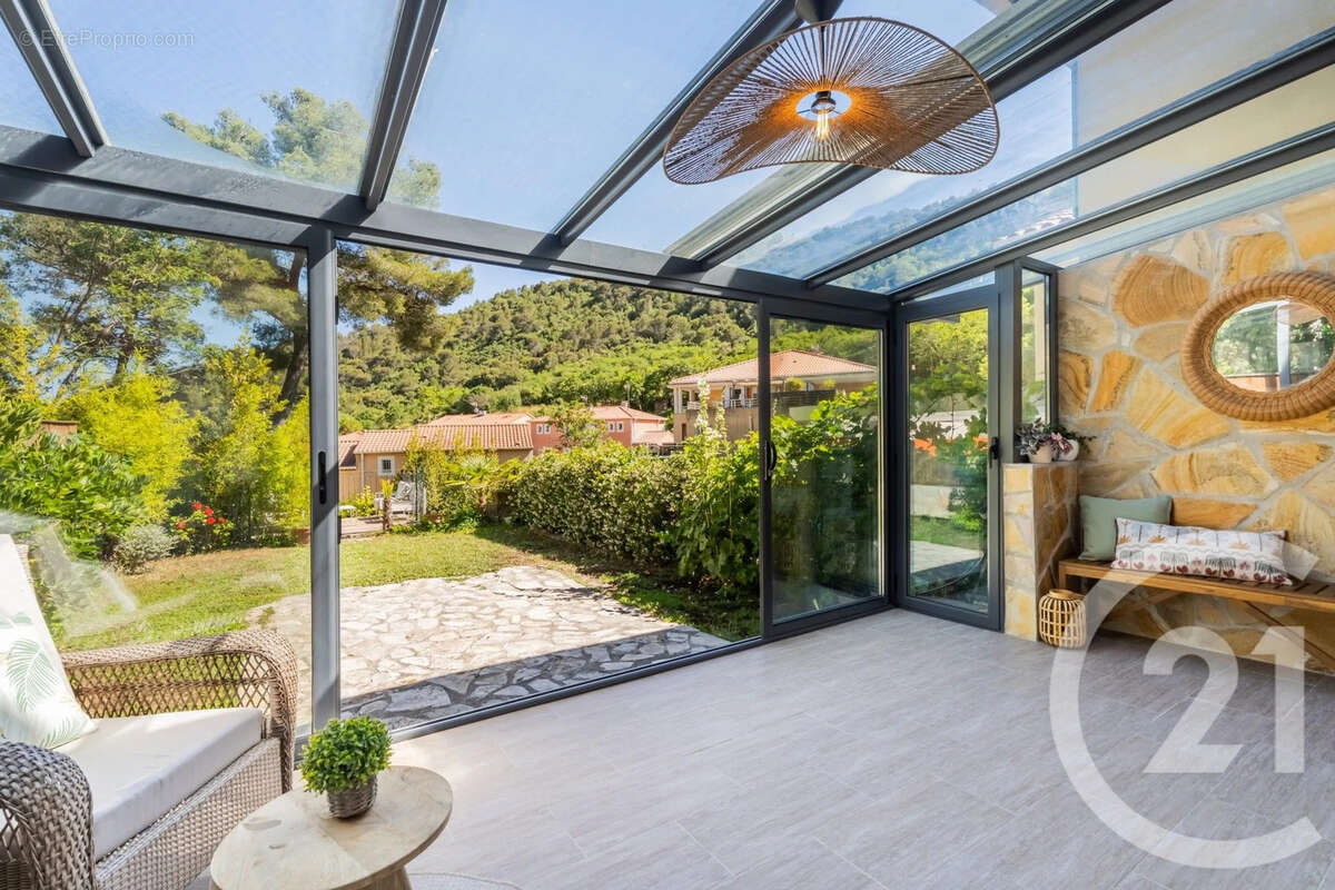 Maison 114 m² à Eze  - photo 5