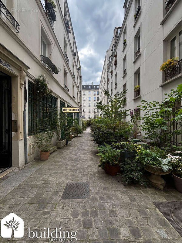 Commerce à PARIS-18E