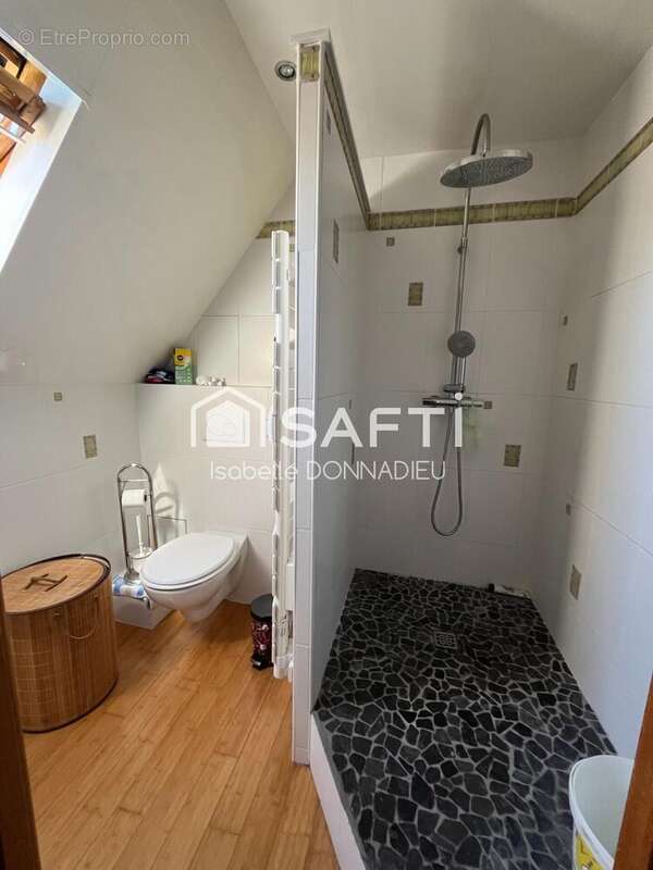 Maison 180 m² à Saint-Pierre-Du-Bosguerard  - photo 8