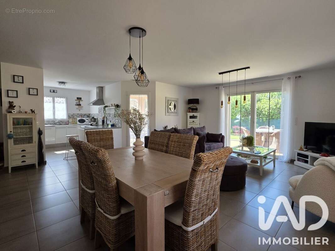 Photo 4 - Maison à LE MUY