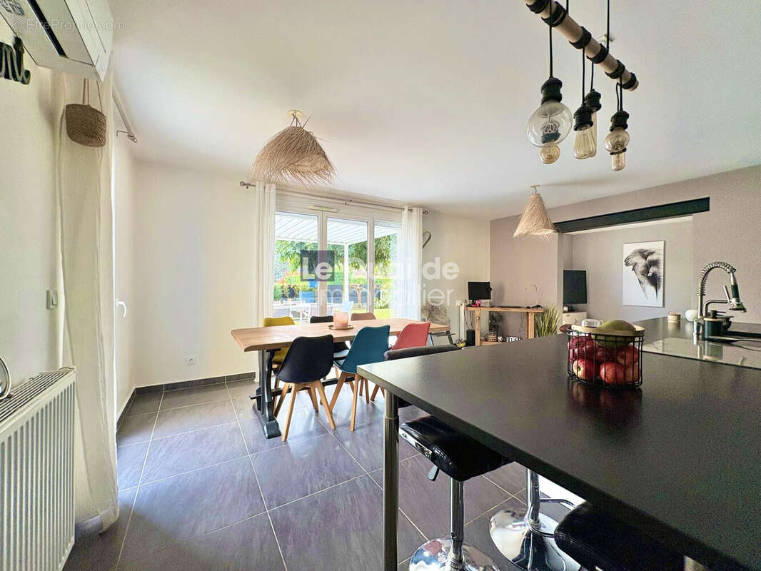 Appartement à CROLLES