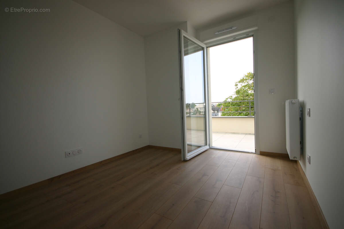 Appartement Terrasse dernier étage Cormontreuil - photo 11
