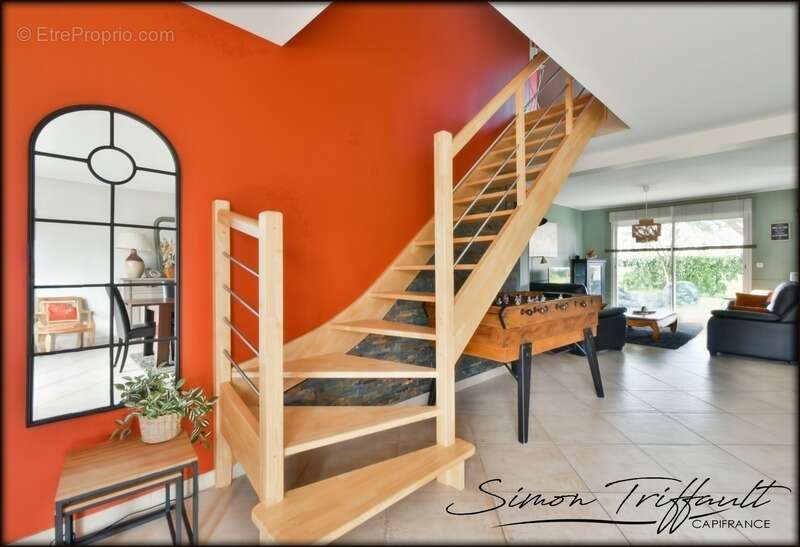 Maison à MONTFORT-LE-GESNOIS