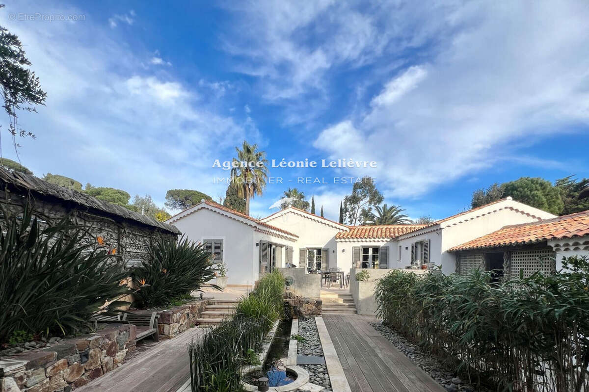 Maison 272 m² à Sainte-Maxime  - photo 2