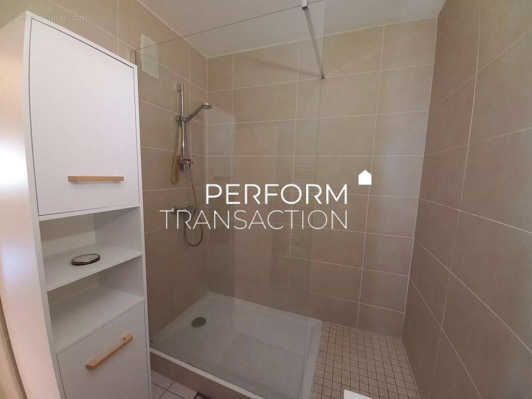 Appartement à MEYLAN