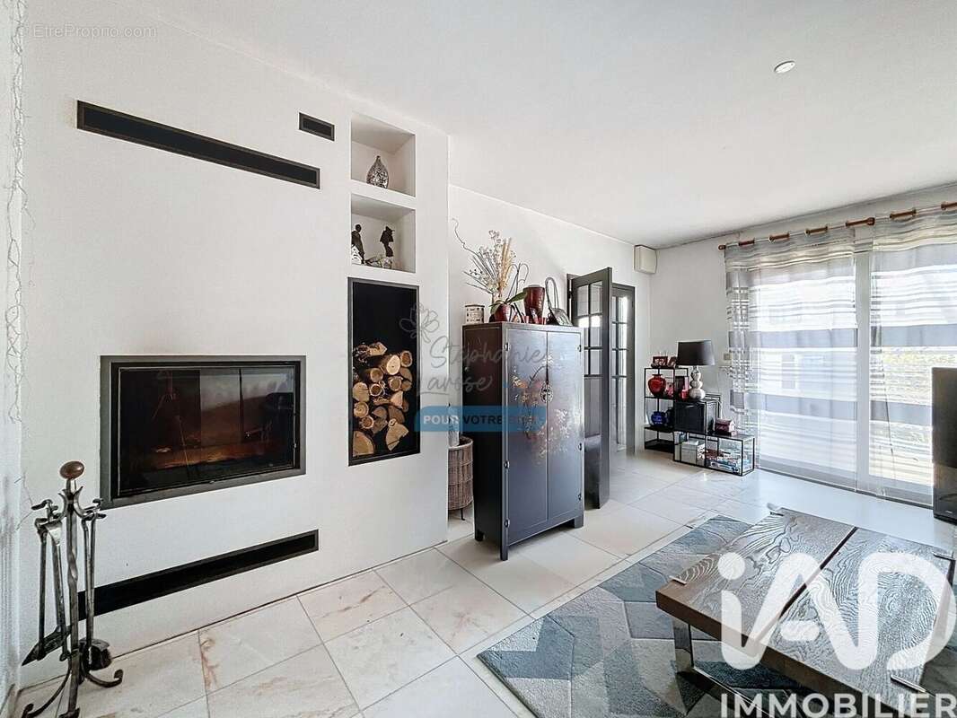 Photo 2 - Maison à NOISEAU