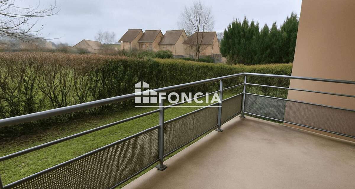 Appartement à MONTRICHARD