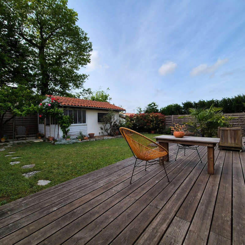 Maison à VILLENAVE-D'ORNON