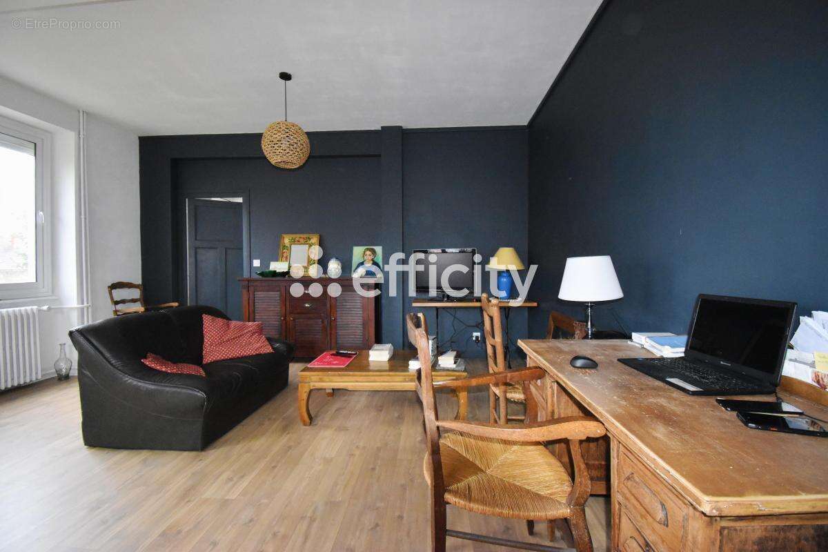 Appartement à MONTCEAU-LES-MINES