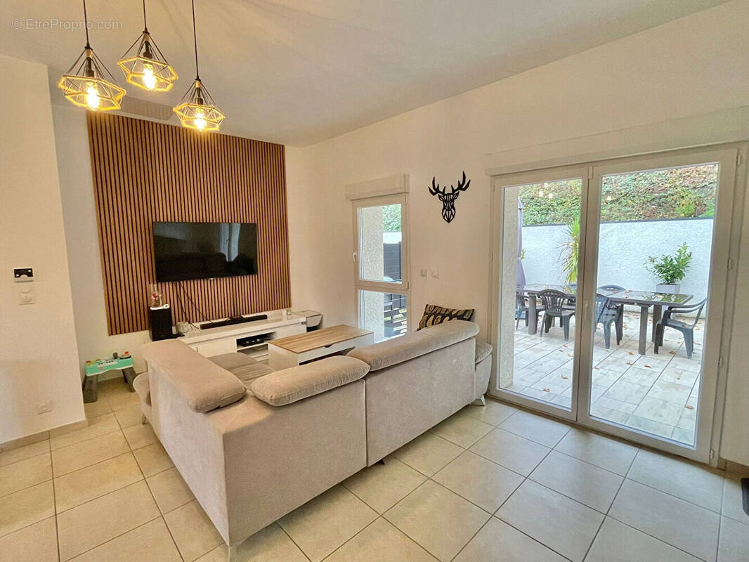 Appartement à BOURGOIN-JALLIEU