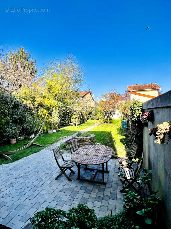 Maison à CHOISY-LE-ROI