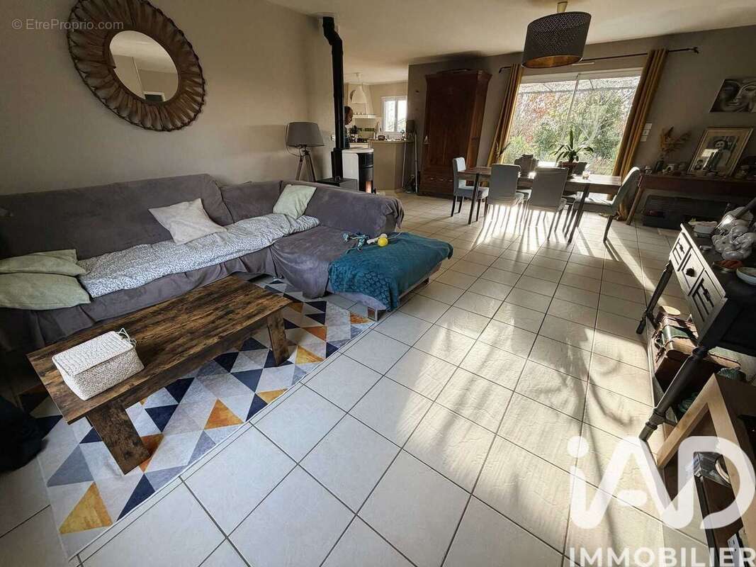 Photo 8 - Maison à ADILLY