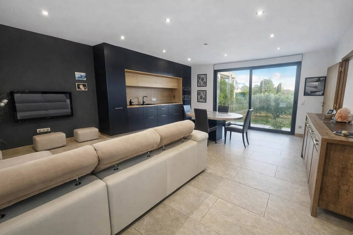 Appartement à VOLX