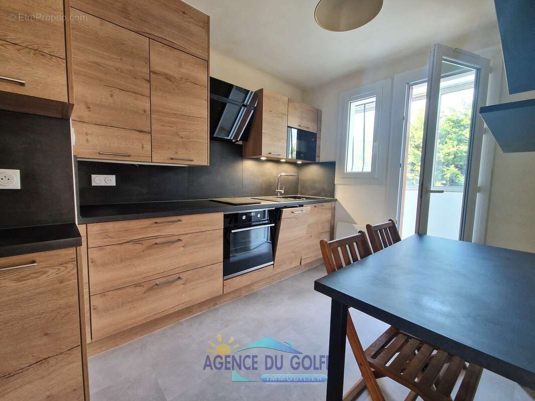 Type 3 rénové avec terrasse et beau jardin proche commerces - photo 4