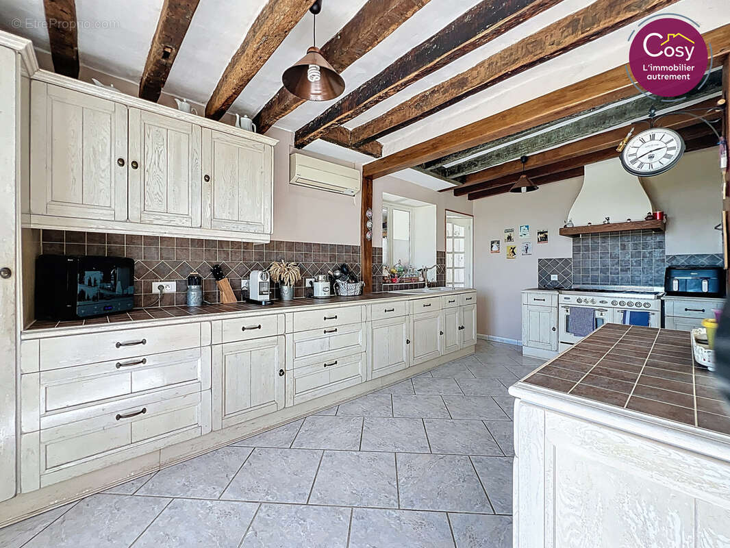 Maison à SAINT-REMY-BLANZY