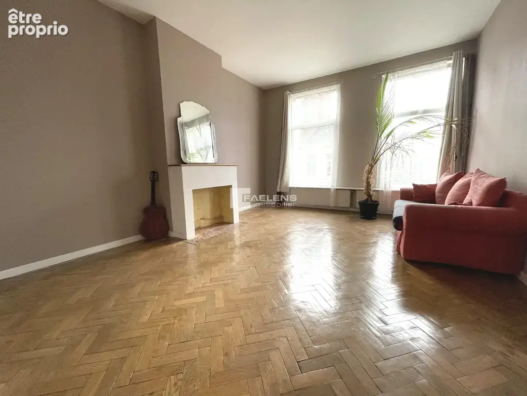 Appartement 2 pièces 67 m² à vendre à Lille (59000) - photo 2