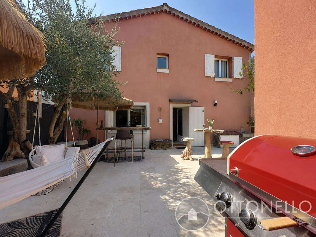 Maison Roquebrune sur Argens 91,73 m2 avec jardin et garage - photo 12