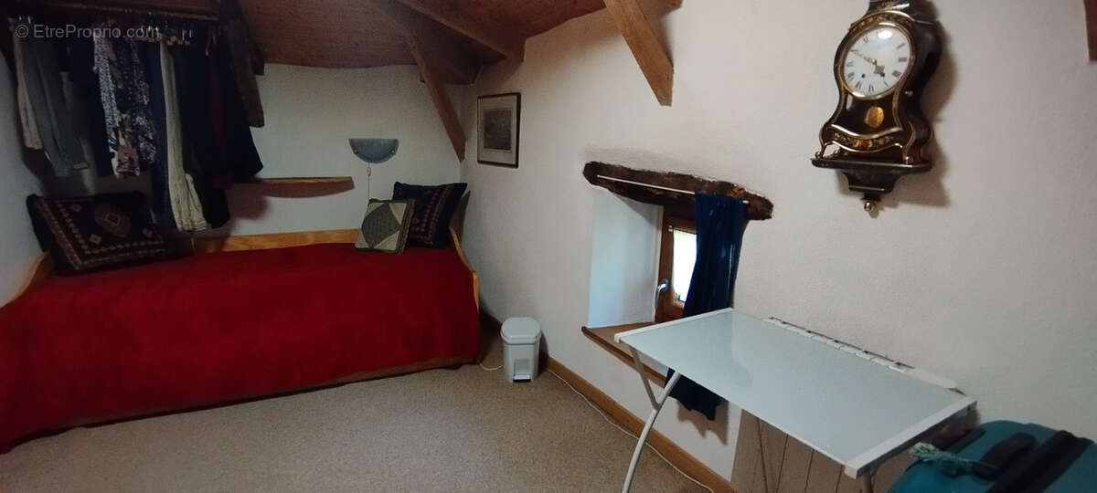 Maison isolée au sommet de 3 ha de bois - photo 10