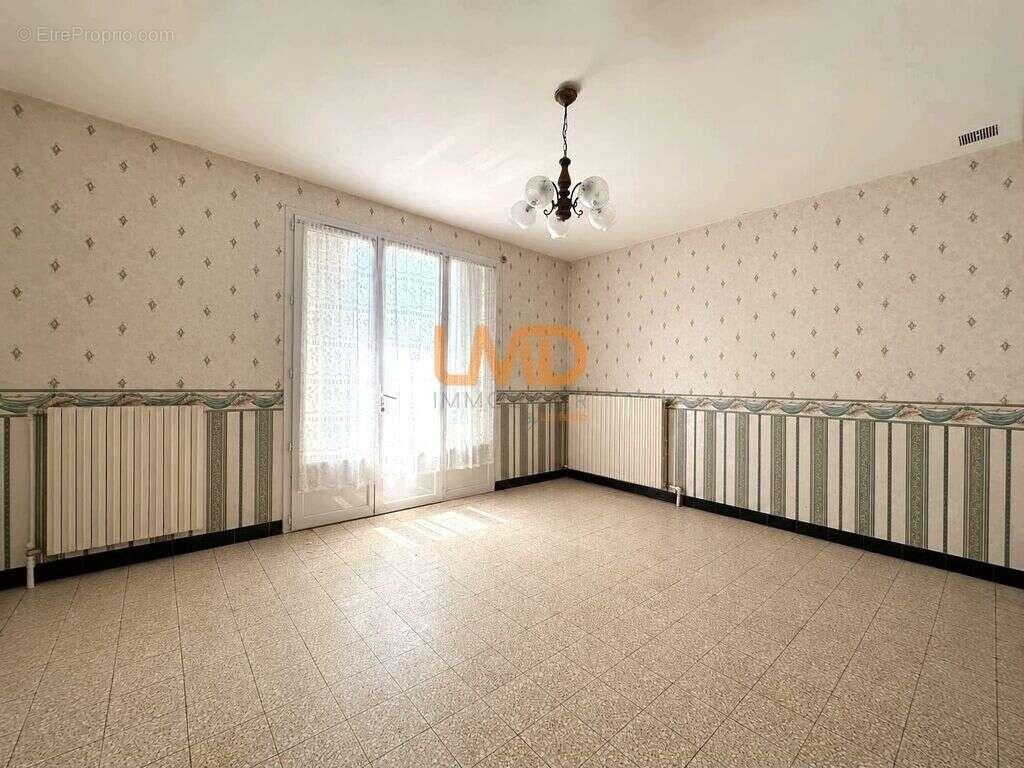 Mondoubleau-  3 chambres- 20 min Vendôme - - photo 2