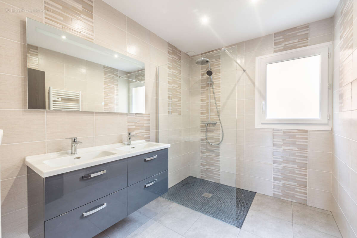 Maison à SAINTE-FLORINE