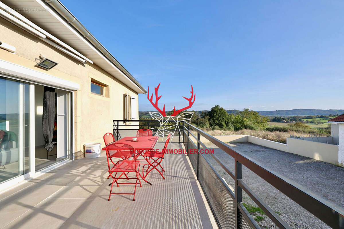 Maison à SAINT-GEORGES-D'ESPERANCHE