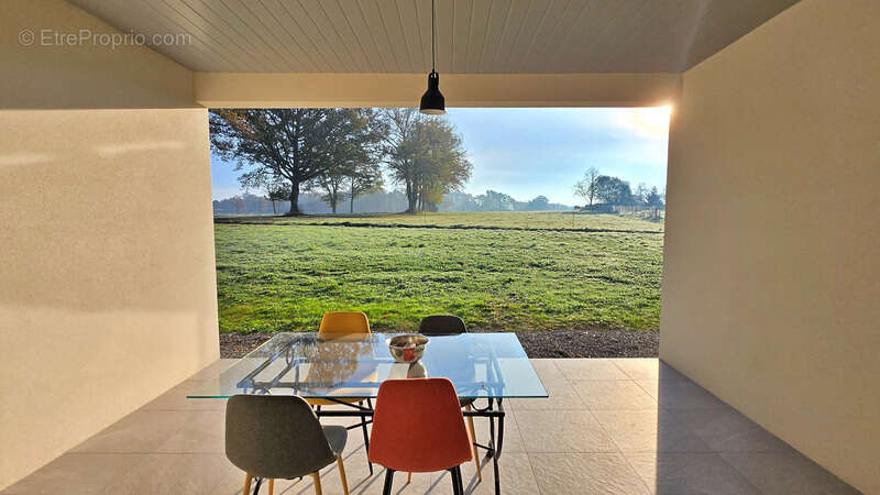 Maison à ORADOUR-SUR-GLANE