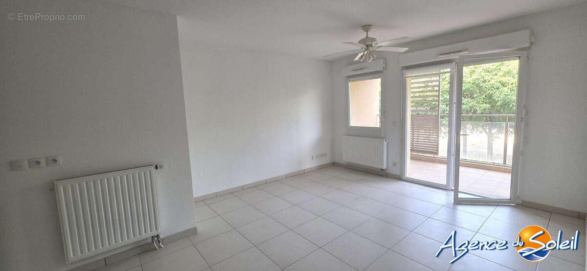 Appartement 40 m² à Saint-Laurent-De-La-Salanque  - photo 3