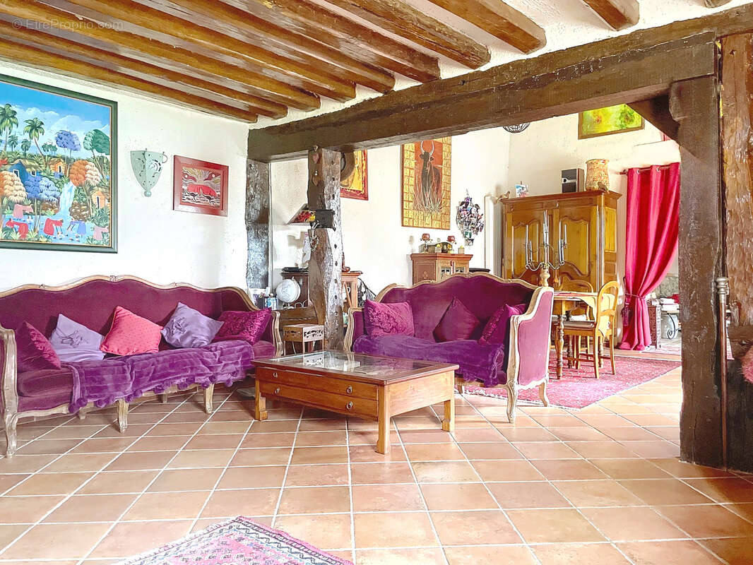 Maison à L'HOSMES