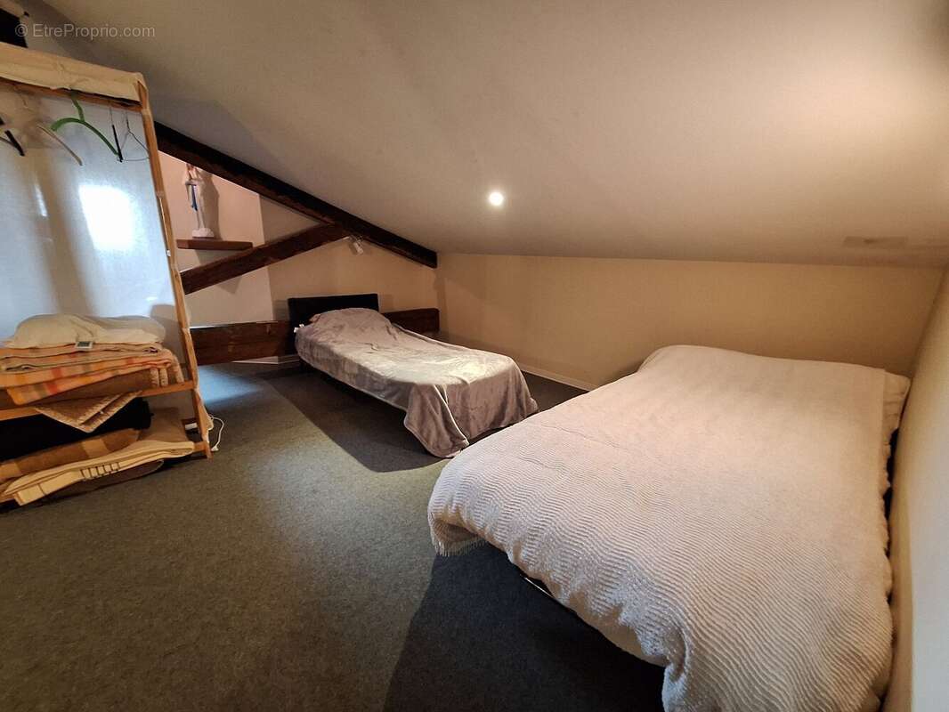 Maison à CHERVES-RICHEMONT