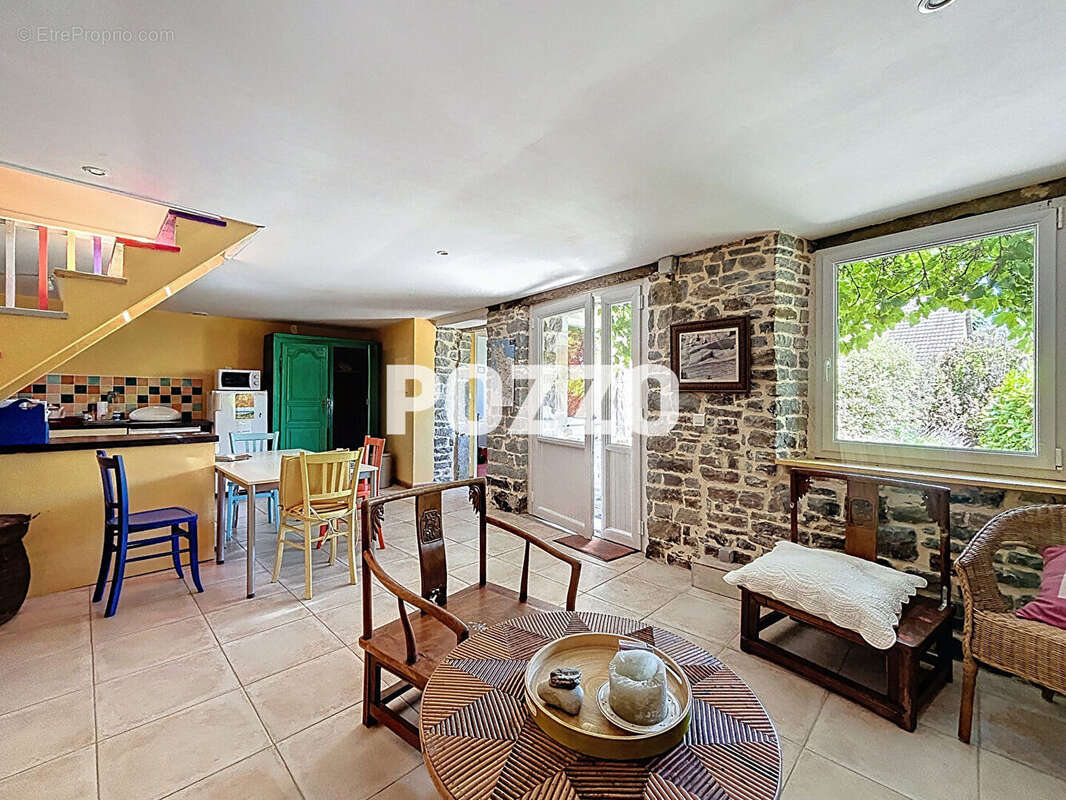 Maison à SAINT-GEORGES-DE-LA-RIVIERE