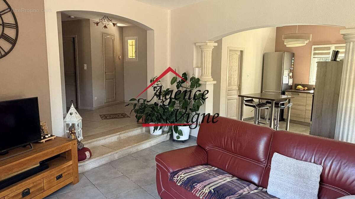 Maison à LE MARTINET