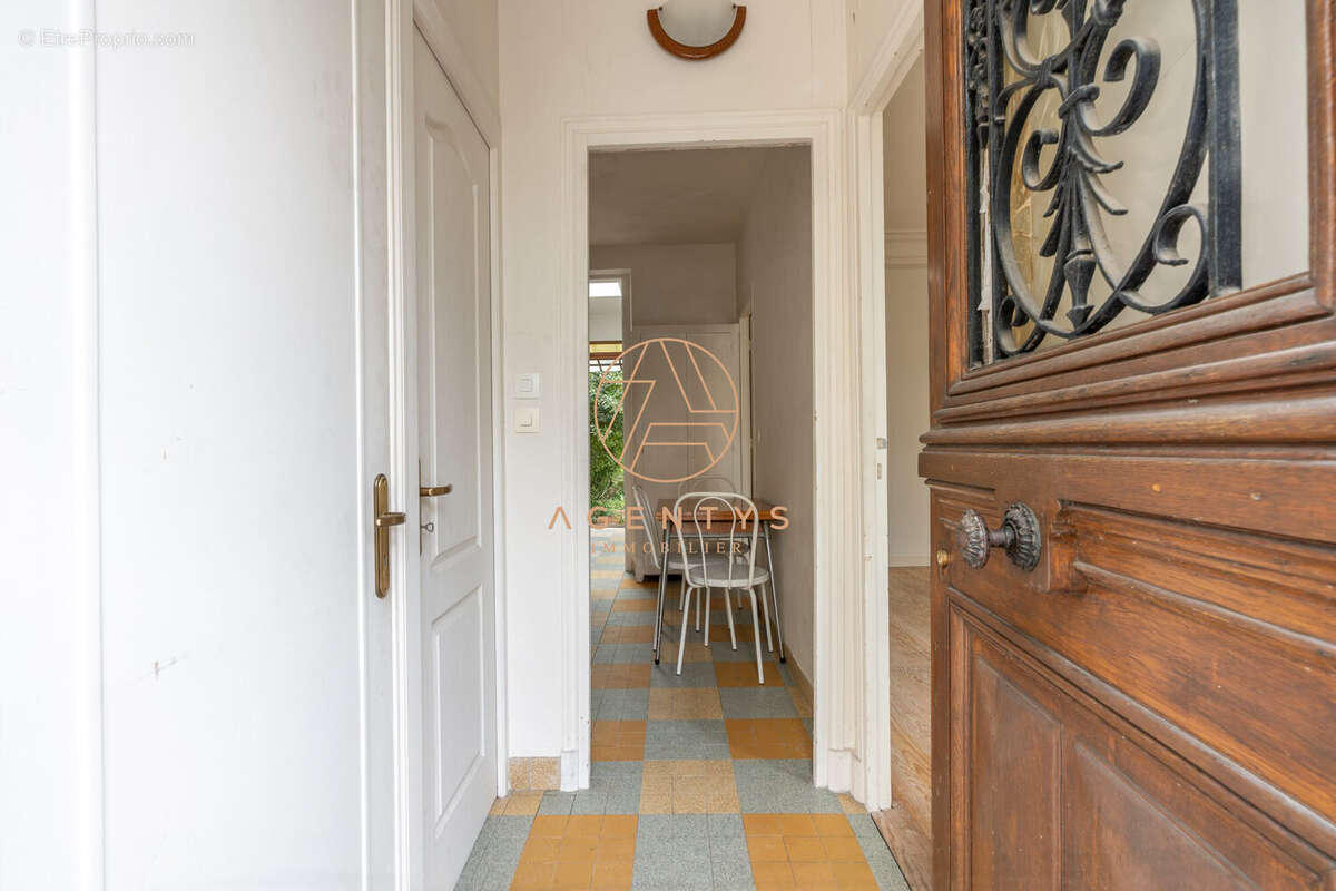 Maison à LE PERREUX-SUR-MARNE