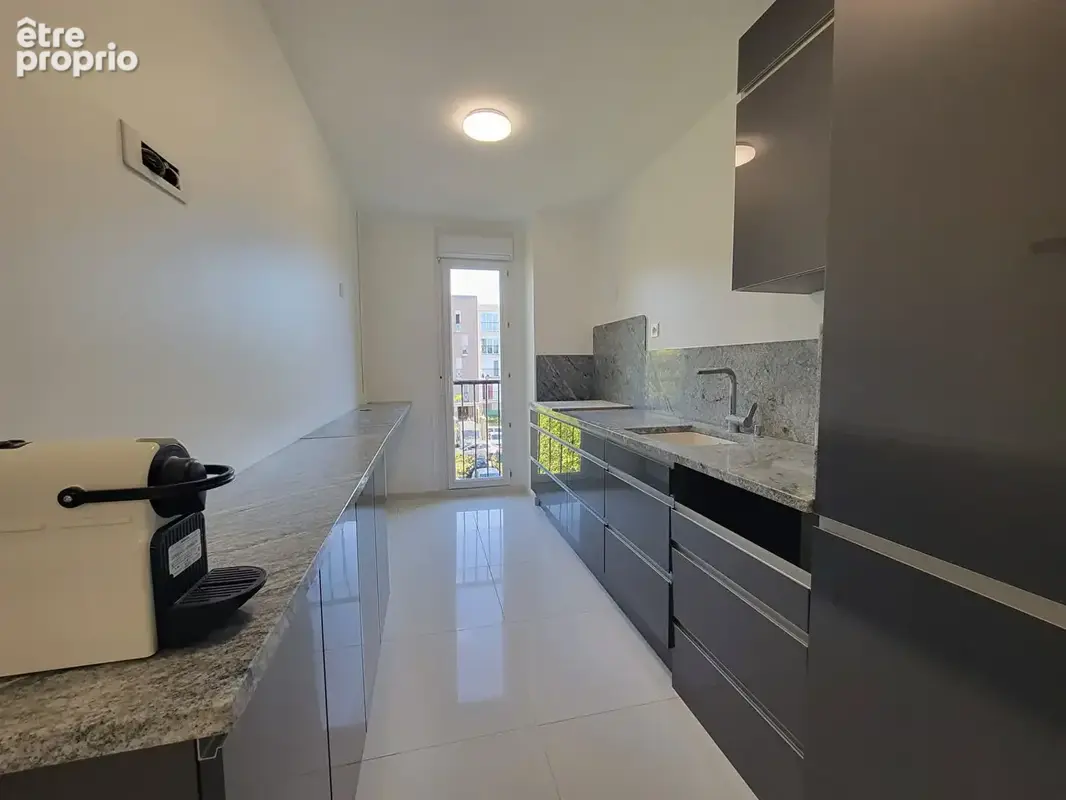 Appartement à FONTENAY-LE-FLEURY