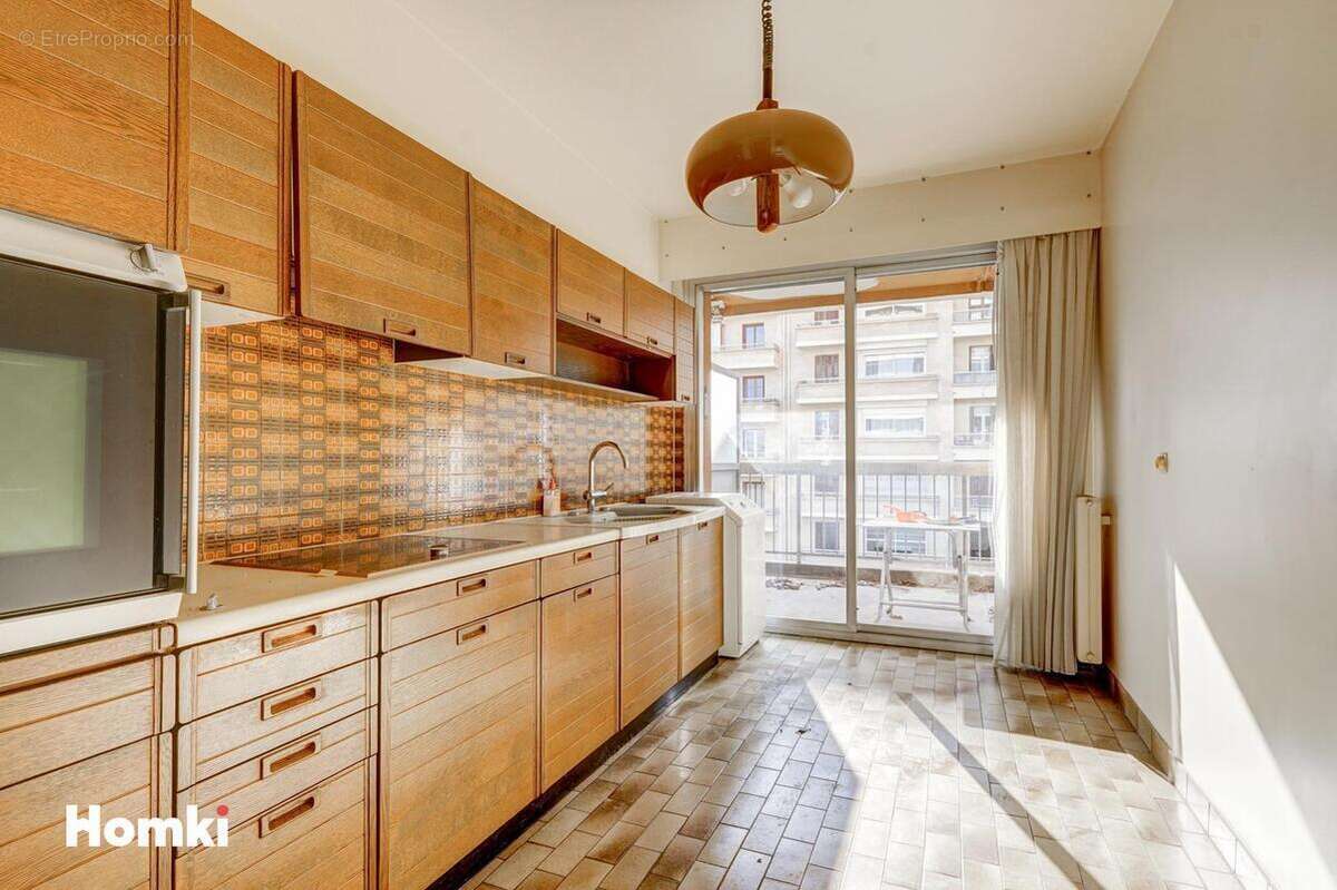 Appartement à MARSEILLE-8E