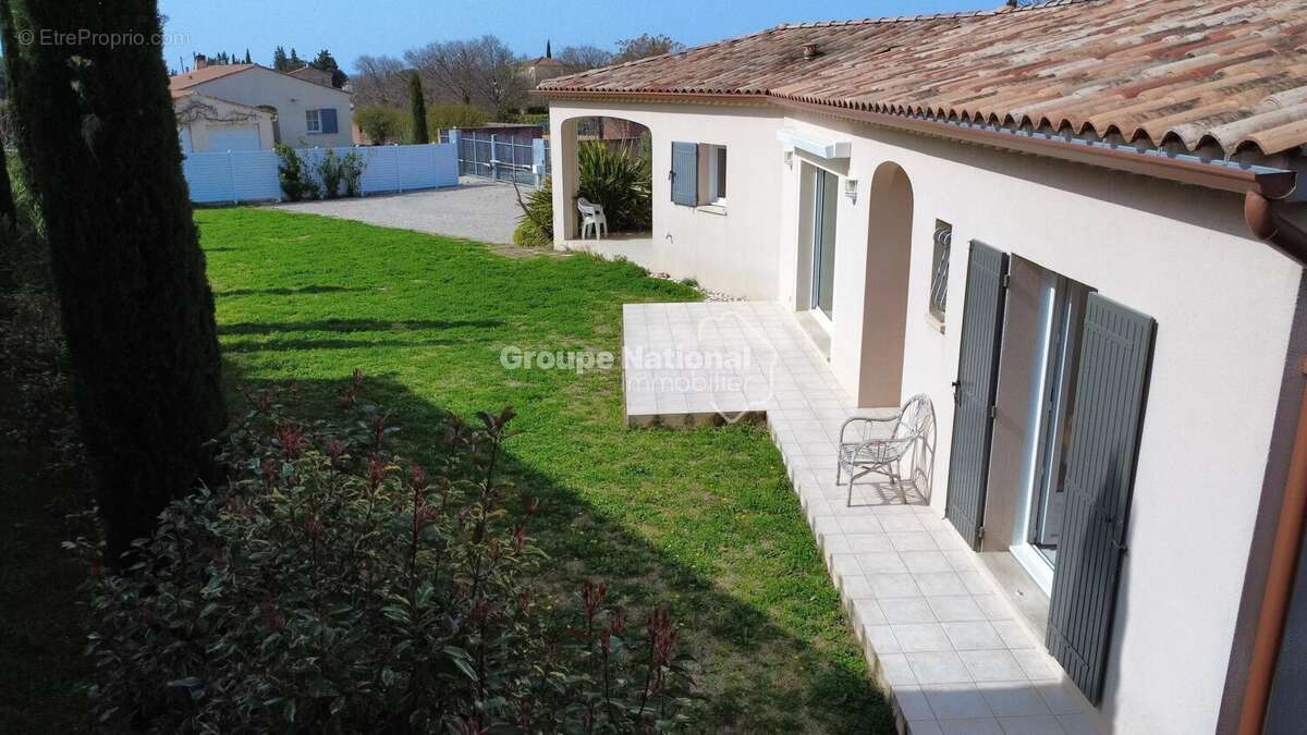 Maison à PERNES-LES-FONTAINES