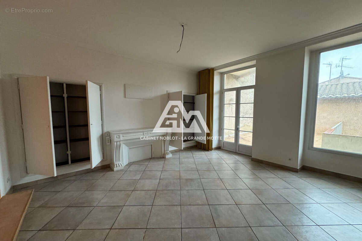 Appartement à LUNEL