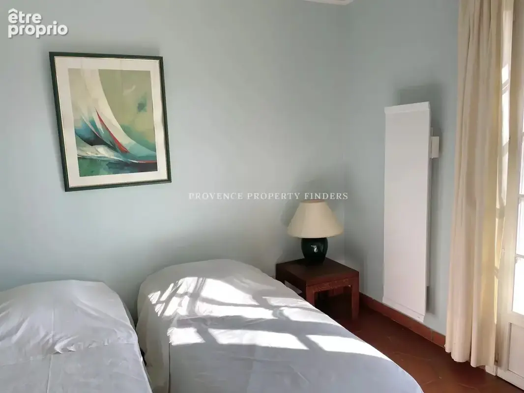 Charmante villa avec beau terrain. - photo 12