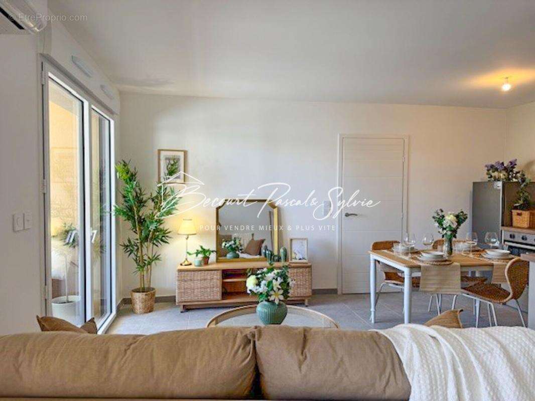 Appartement duplex Sarrians 3 pièce(s) 66.80 m2 terrasse 7,1 m2, 2 parkings - photo 4