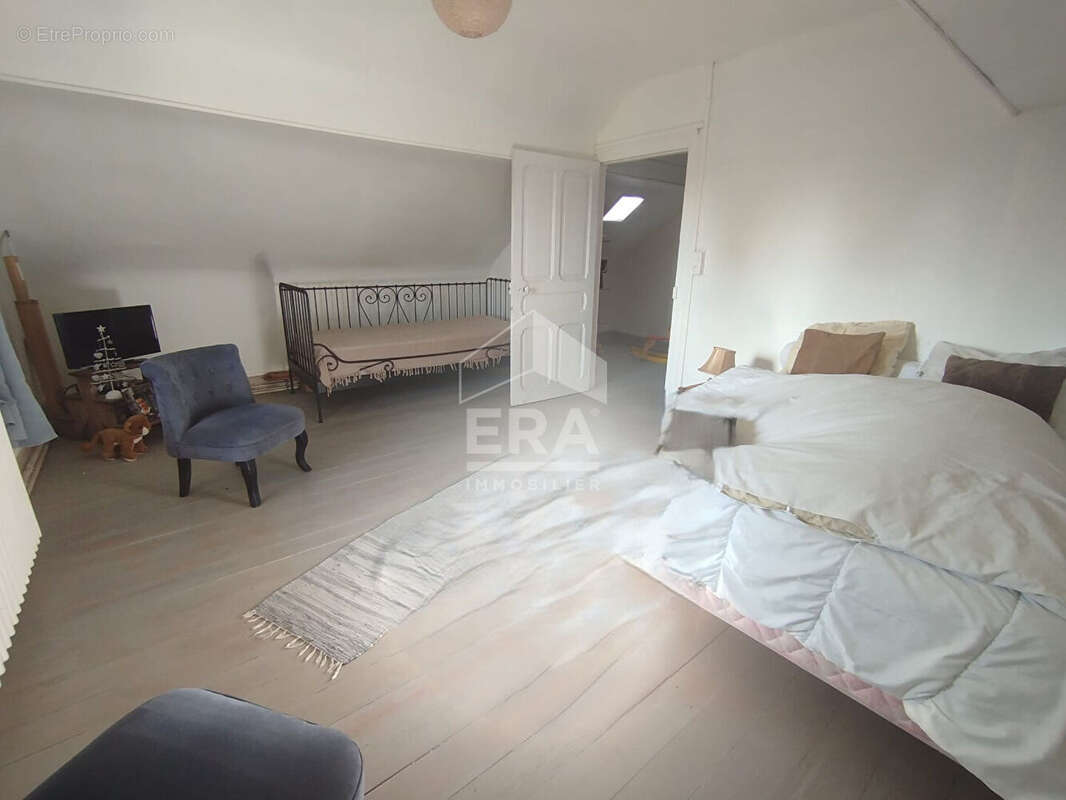 Maison à SAINT-LOUP-SUR-SEMOUSE