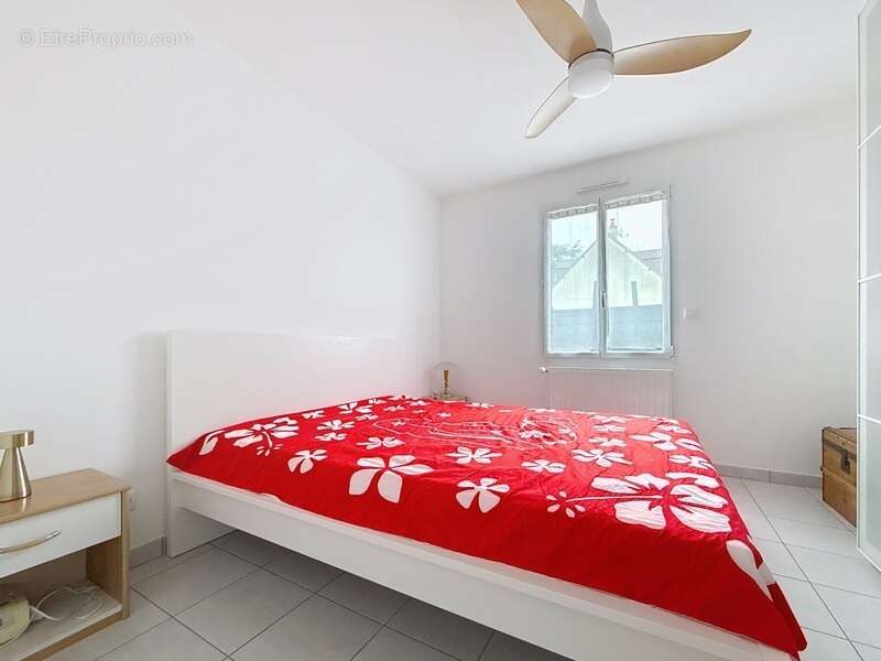 Maison à CHARENTILLY