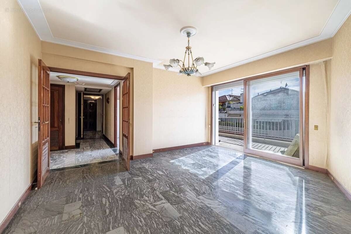 Appartement à NICE