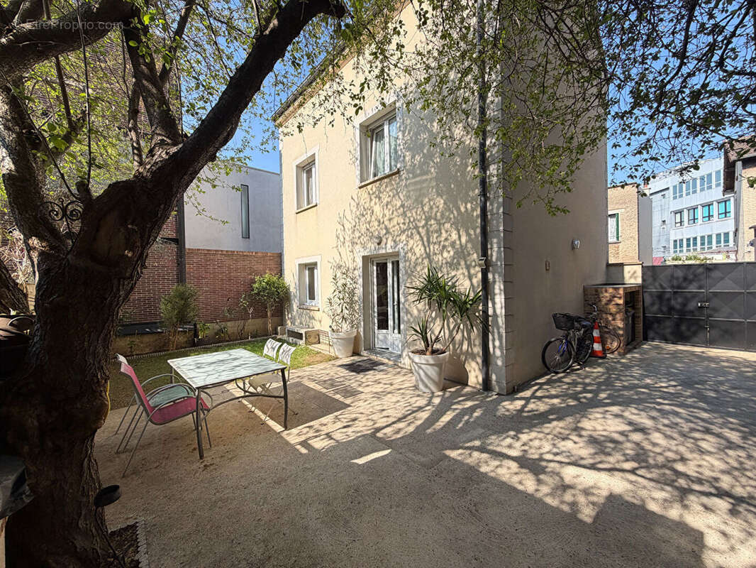 Maison à IVRY-SUR-SEINE