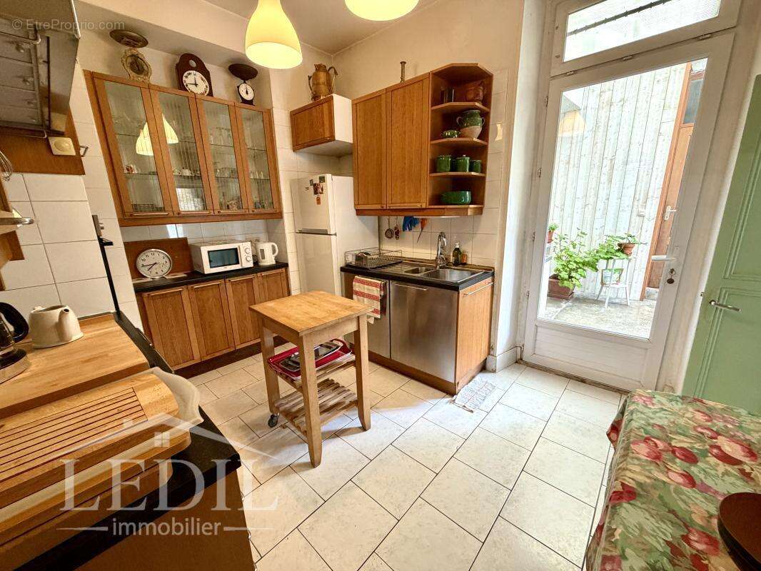 Splendide maison de ville avec garage et jardin - photo 8