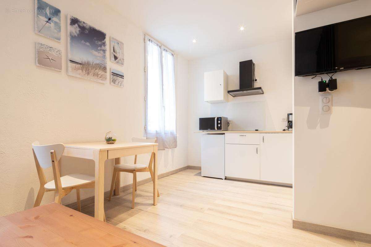 Appartement à MARSEILLE-1E